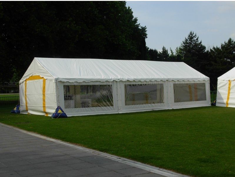 Tente de réception 5x8 - 40 m² - toit + armature
